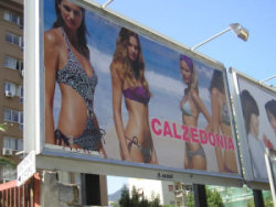 Cartellone Calzedonia