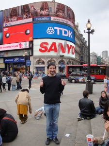 Tony Siino a Piccadilly Circus